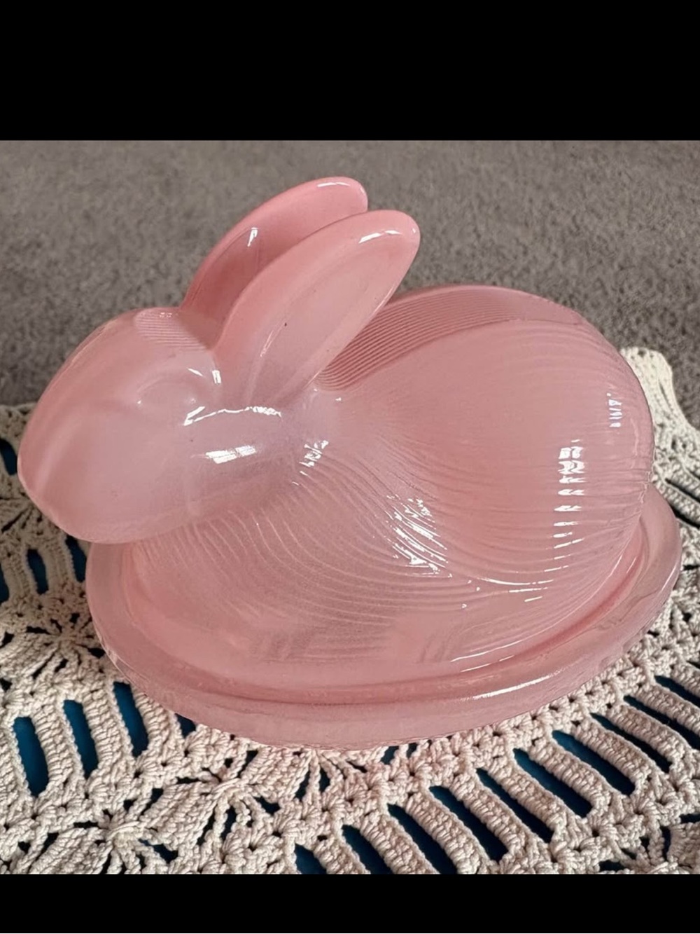 Vintage Indiana Glass Pink Bunny on Nest / Basket